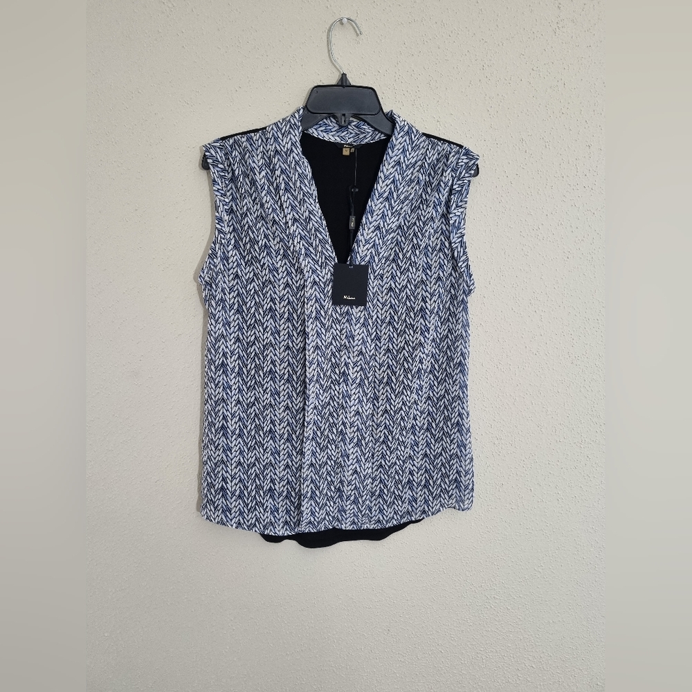 Women's Blue and White Sweater - Picture 2 of 8